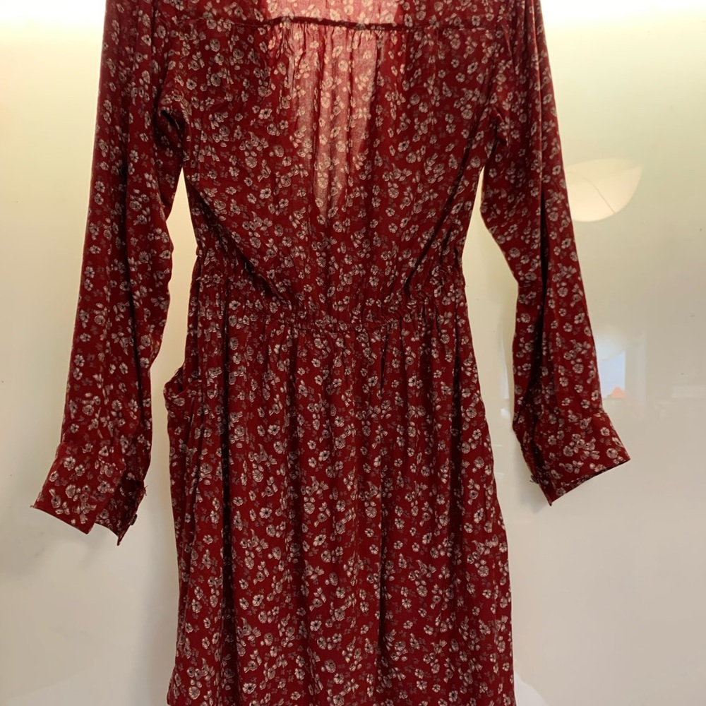 Angie long-sleeve red floral dress with pockets - Picture 2 of 3
